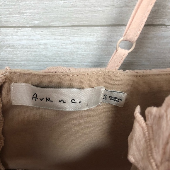 | Ark & Co. | nude tan lace midi dress. Size S - Picture 3 of 8